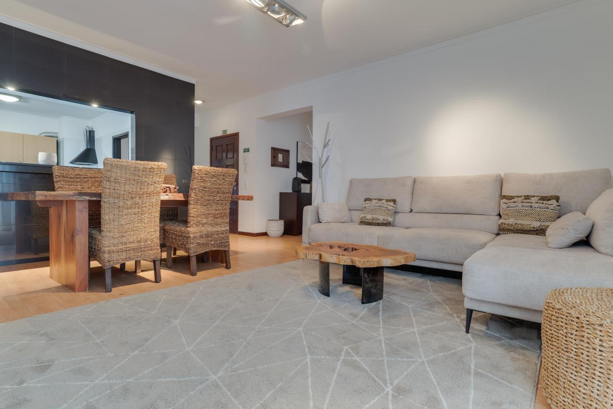 Portola Penthouse Apartment ฟุงชาล ภายนอก รูปภาพ